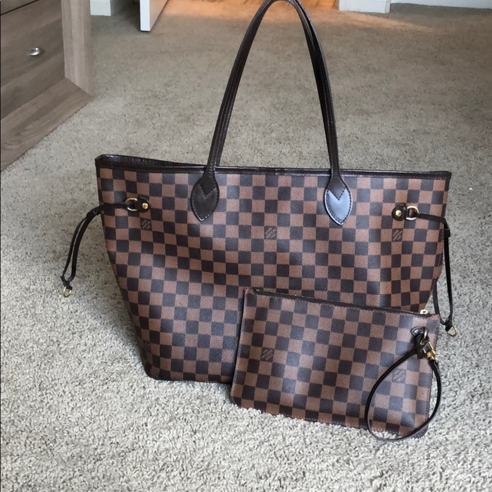 AUTHENTIC LOUIS VUITTON NEVER FULL MM